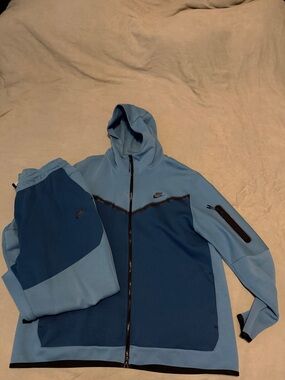 Mens Nike Tech Fleece Two-Tone Light & Dark Blue Performance Tracksuit